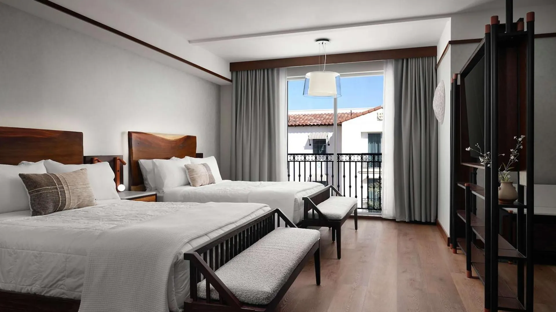 Sanctity Hotel Rancho Cucamonga, Tapestry Collection Hilton