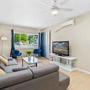 Charming 2-bedroom House With Wifi, Ac With Modern Comforts Holiday home